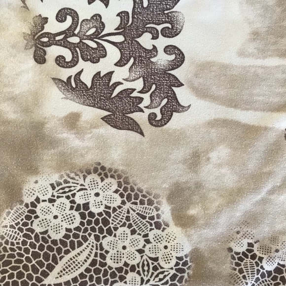 Sold Forever 21 Patterned Skirt - Picture 5 of 6